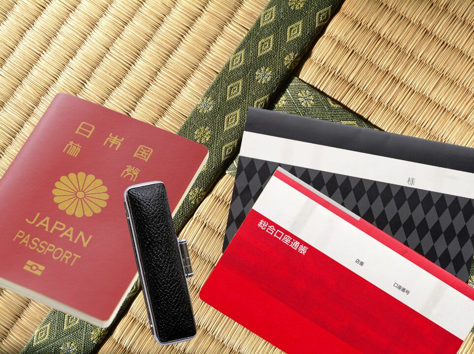 お客様からの「ありがとう」が私たちの励みです。空き家で見つかった貴重品。page-visual お客様からの「ありがとう」が私たちの励みです。空き家で見つかった貴重品。ビジュアル