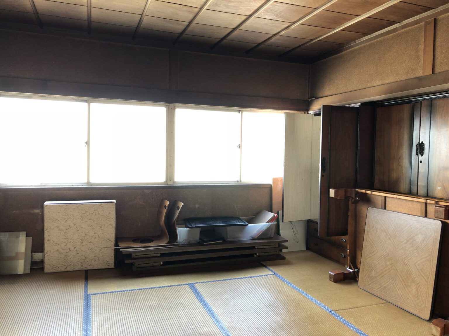 深刻化する空き家問題とは?その背景と私たちにできることpage-visual 深刻化する空き家問題とは?その背景と私たちにできることビジュアル